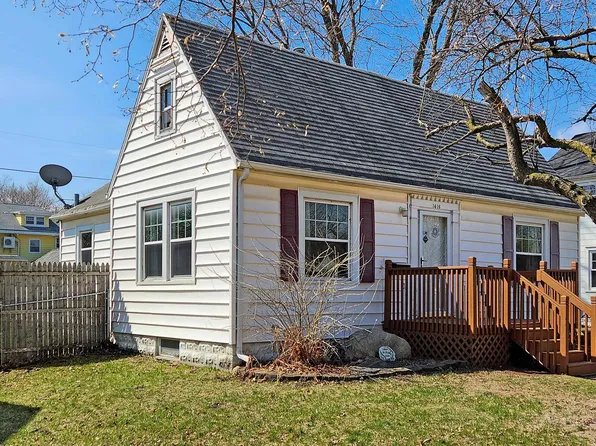 1416 Vine St, Waterloo, IA 50703