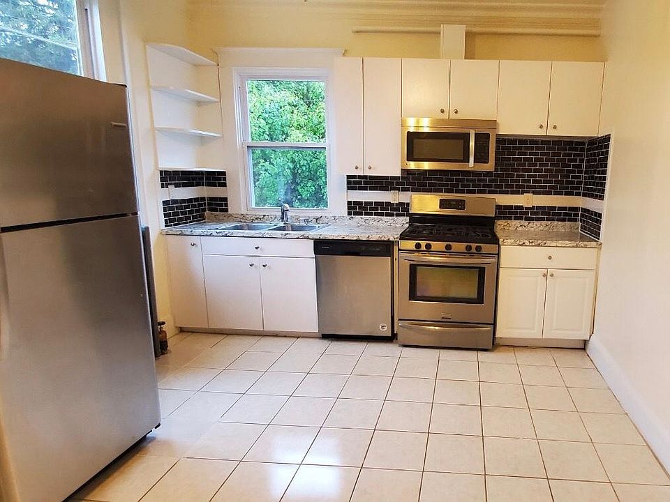 1st image of 17 Main St #1W