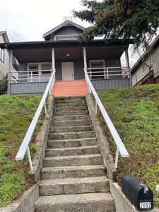 2052 14th Ave W, Seattle, WA, 98119