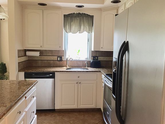 3rd image of 29 Williams Glen Way