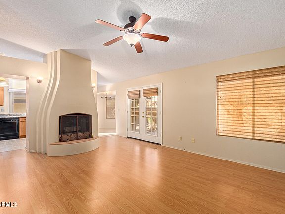 3rd image of 6332 W PARADISE Lane