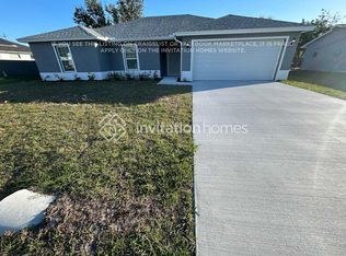 1216 NE 10th St, Cape Coral, FL 33909
