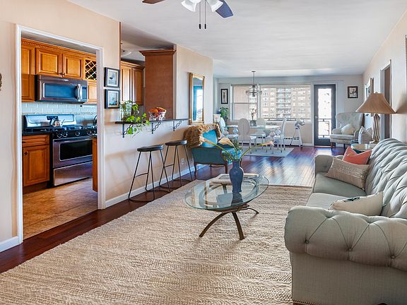 2nd image of 5700 Arlington Ave APT 12-W