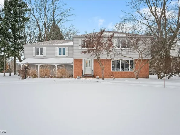 25035 Penshurst Dr, Beachwood, OH 44122