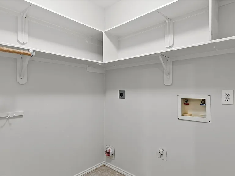 6 Thicket Grove Pl — Photo 15