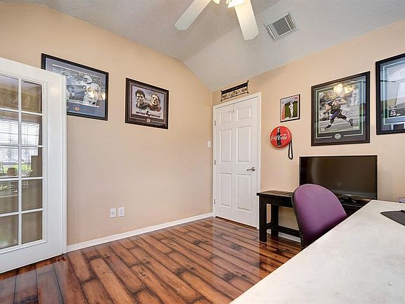 4th image of 20142 Baldwin Oak St