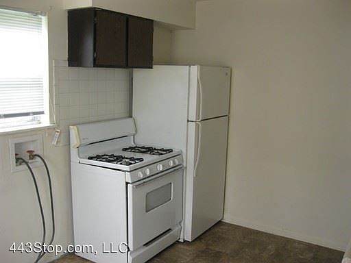 3rd image of 800 N Easter Ln #A