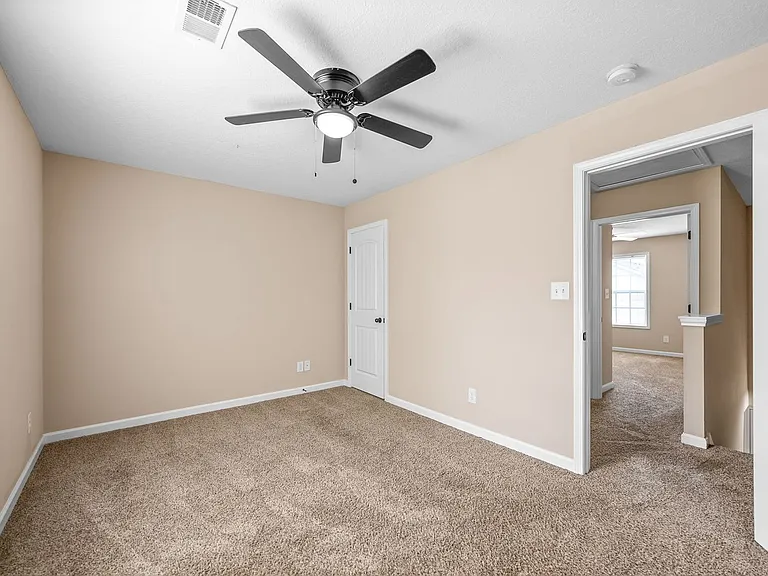 McGee Ct - 398 (x4) — Photo 16