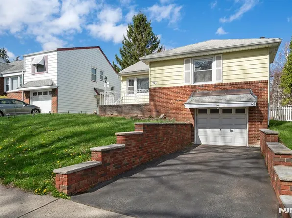38 Lehigh Ave, Clifton, NJ 07012