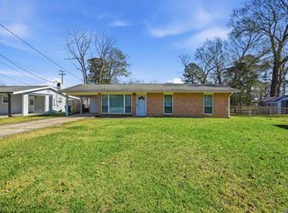 1414 Clinton Dr, Denham Springs, LA 70726