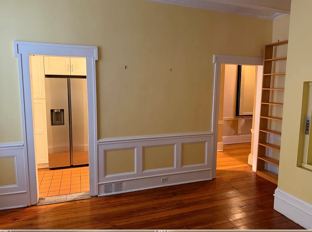 6 bed, 5.5 bath, 3500 sqft, $6,000 — Photo 2