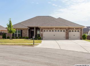 206 Creekedge Cir NW, Madison, AL 35757