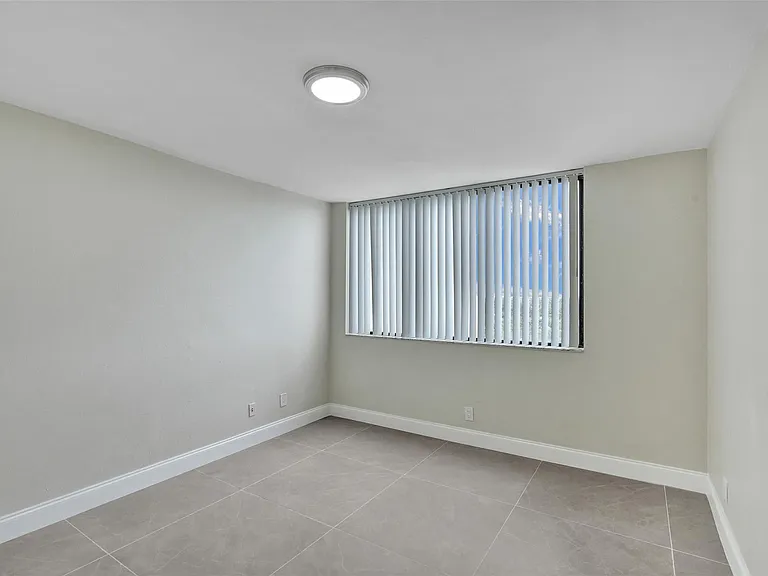 4222 Inverrary Blvd #4810 — Photo 28
