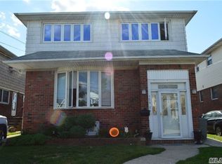 15826 95th St, Howard Beach, NY 11414