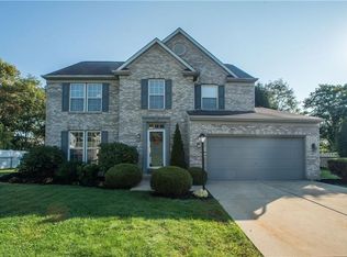 1100 Fairfield Ln, Mc Donald, PA 15057