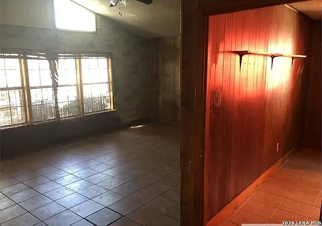 4 bed, 2.0 bath, 1885 sqft, $1,650 — Photo 4