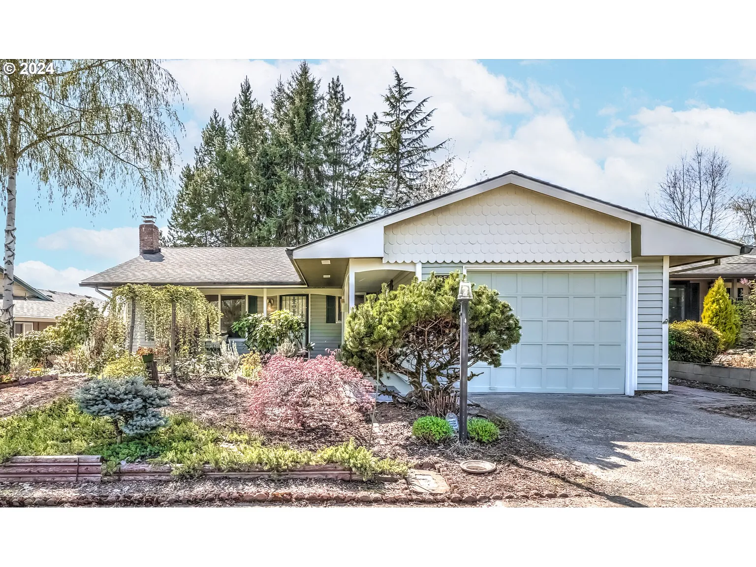 11955 SW Queen Elizabeth St photo 1