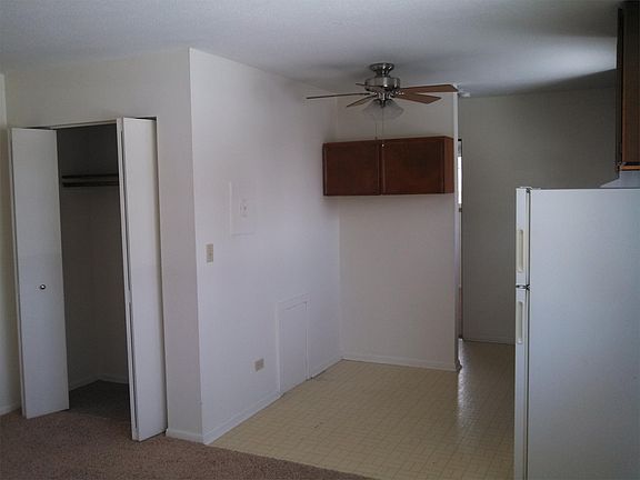 3rd image of 902 Luther Pl APT 4