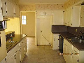 2nd image of 2035 Woodhaven Dr