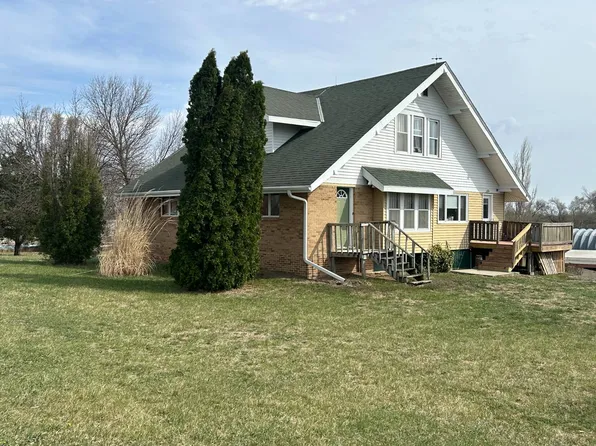 609 Guernsey St, Hubbell, NE 68375