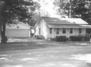 1615 E Mitchell Dr, Rochester, IN 46975