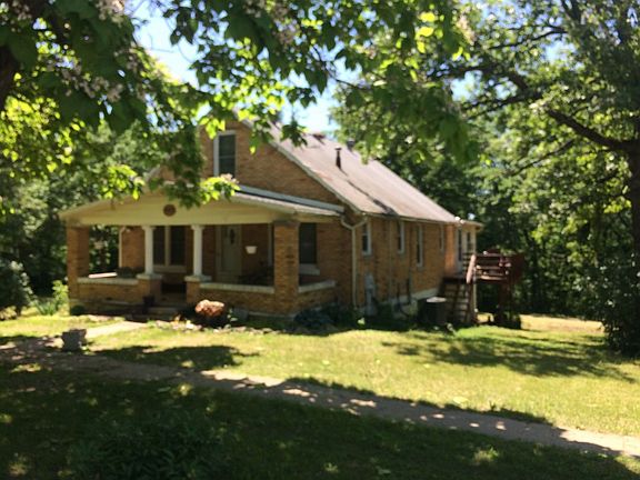 3rd image of 3329 Rademan Ln