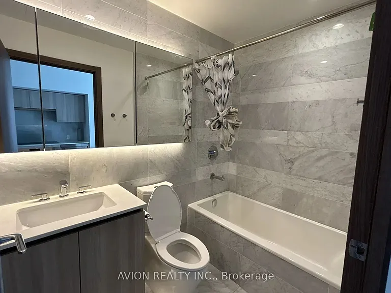 17 Bathurst St #3516 — Photo 13