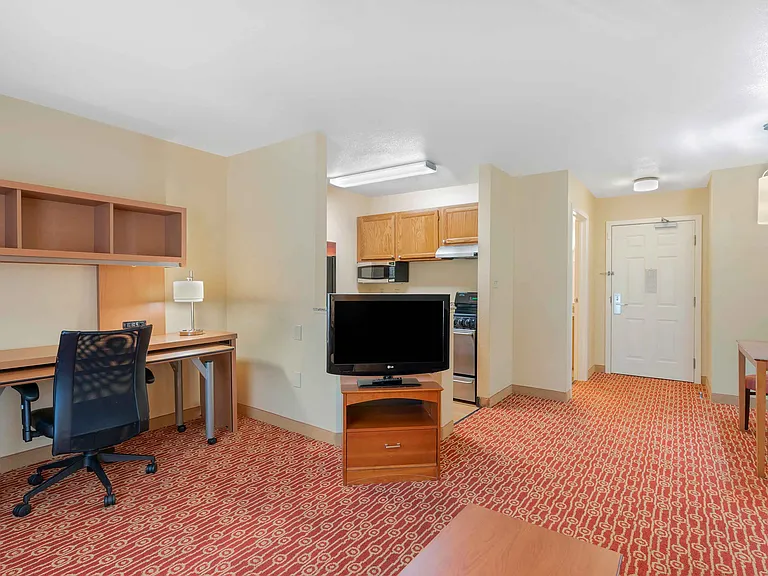 2 Bedroom Suite - 2 Queen Beds