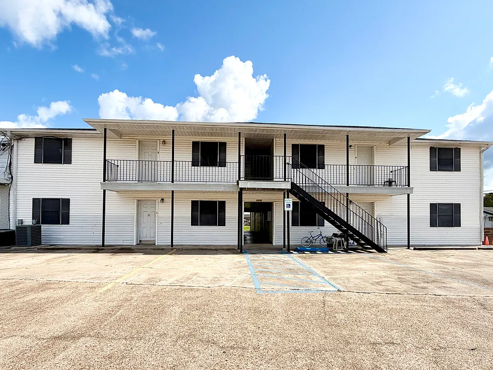 1229 Wilson St #3