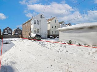3126 W 41st St, Chicago, IL 60632