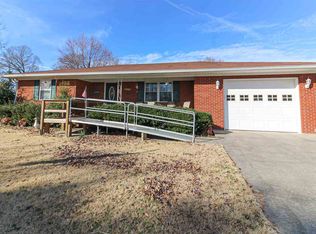 1406 Basil St, Corning, AR 72422
