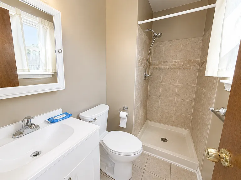 5533 Society Ct — Photo 10