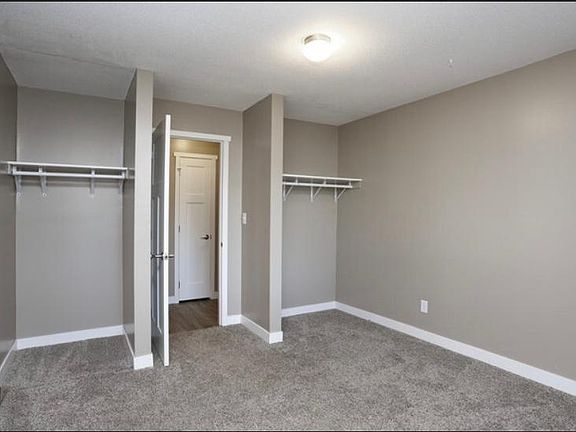 3rd image of 504 James Ave APT 315