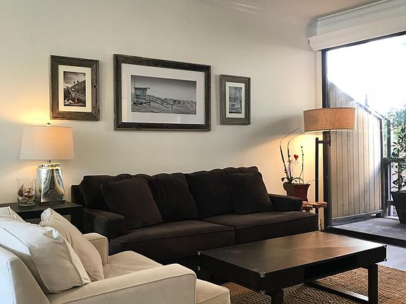 2nd image of 1114 20th St Unit 3