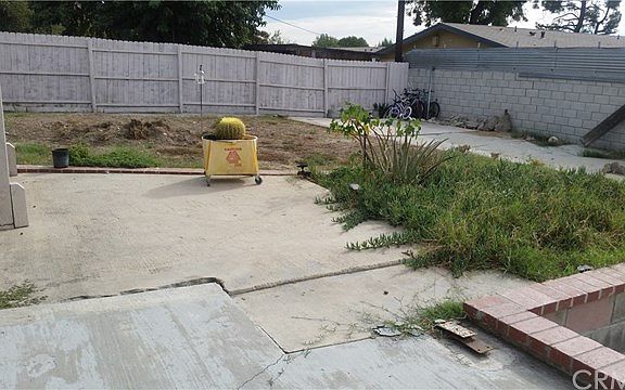 4th image of 1656 E Princeton St