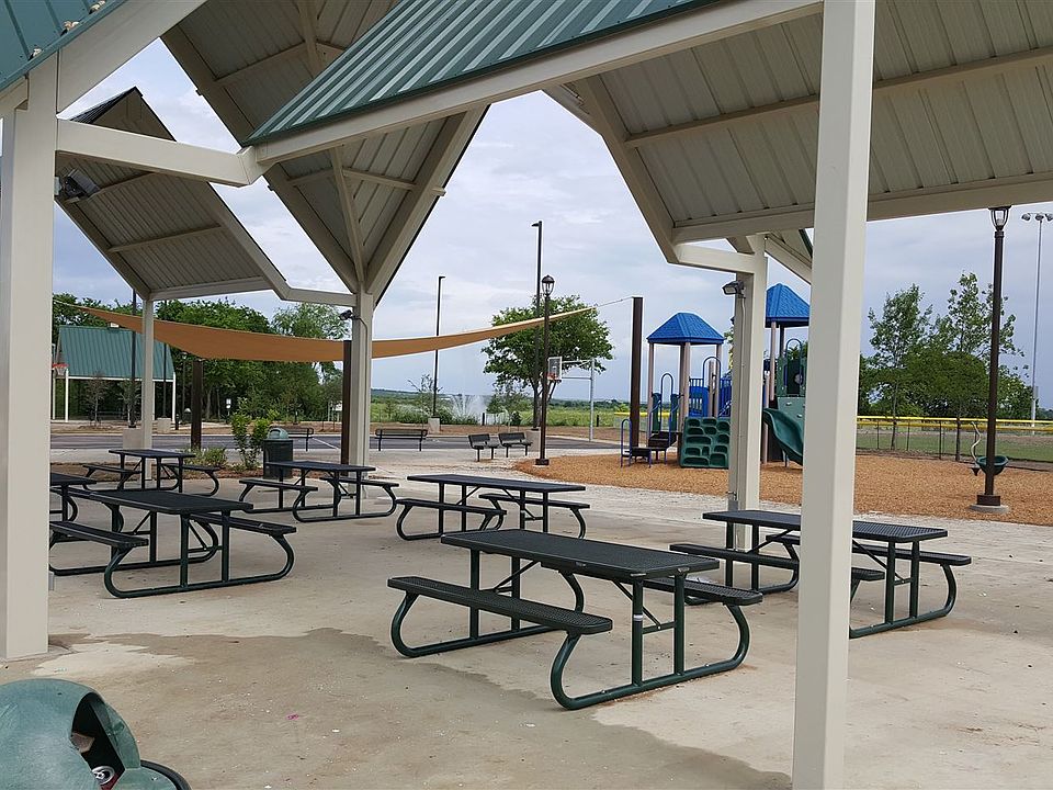 neighborhood park