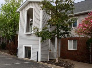 10 Carriage House Dr, Fort Thomas, KY 41075