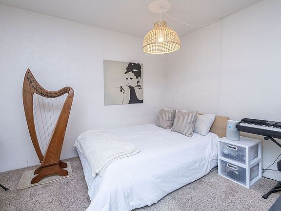 4th image of 615 15th Ave SE APT 102