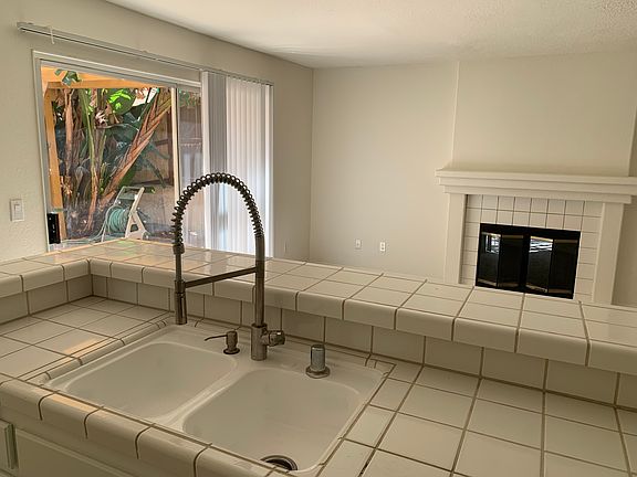 5th image of 9275 Calle De Vista Oeste