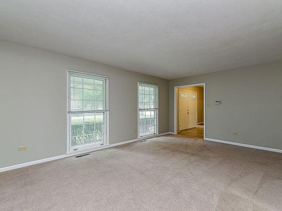 5th image of 21 Honeyberry Ct