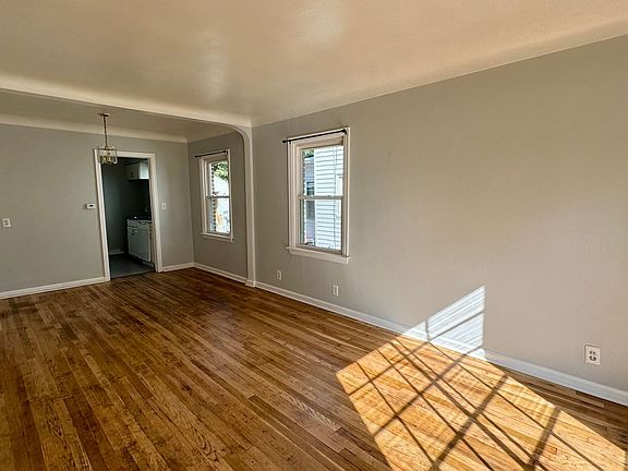 4th image of 853 Ballard St SE #855