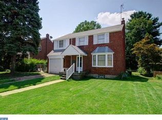 902 Longshore Ave, Philadelphia, PA 19111