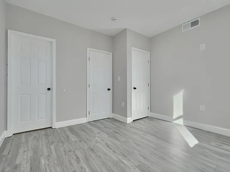 412 E Federal St — Photo 29