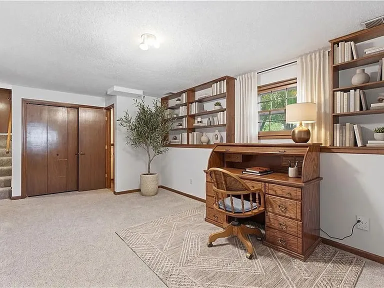 1100 SW Mic O Say Dr — Photo 38