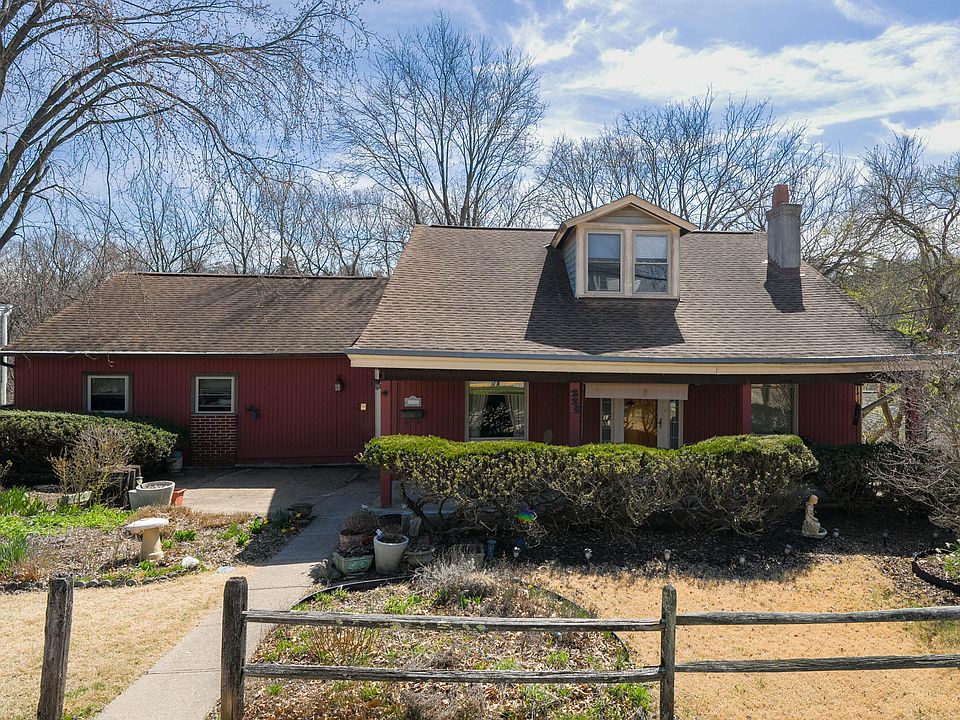 225 W Walnut St, Southgate, KY 41071 Zillow