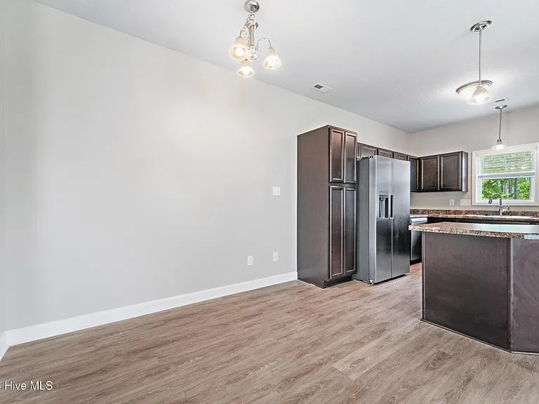 207 Shallowbag Bay Ln — Photo 7