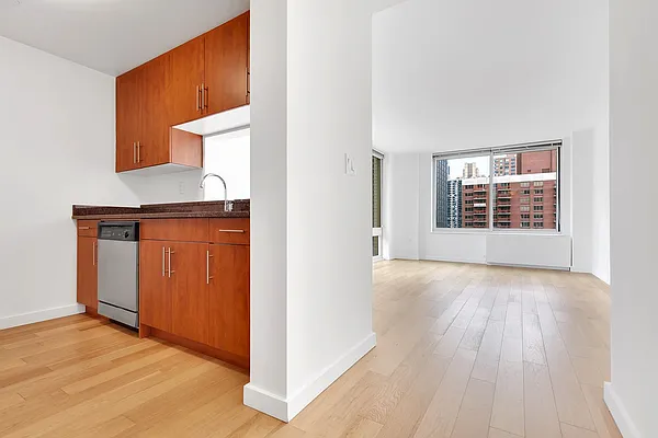 Rented by Cooper & Cooper Real Estate | media 17