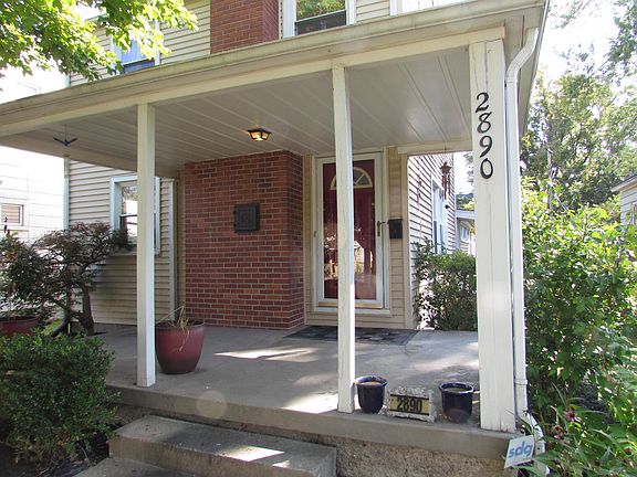 3rd image of 2890 Oaklawn St