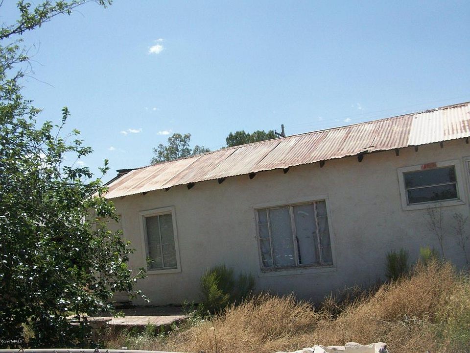 2nd image of 728 N San Manuel Dr