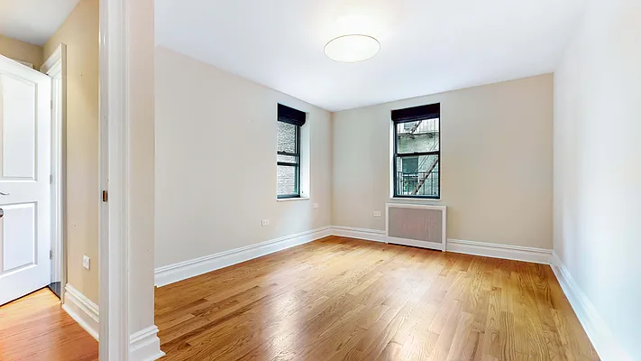 Rented by Bizzarro Agency | media 6